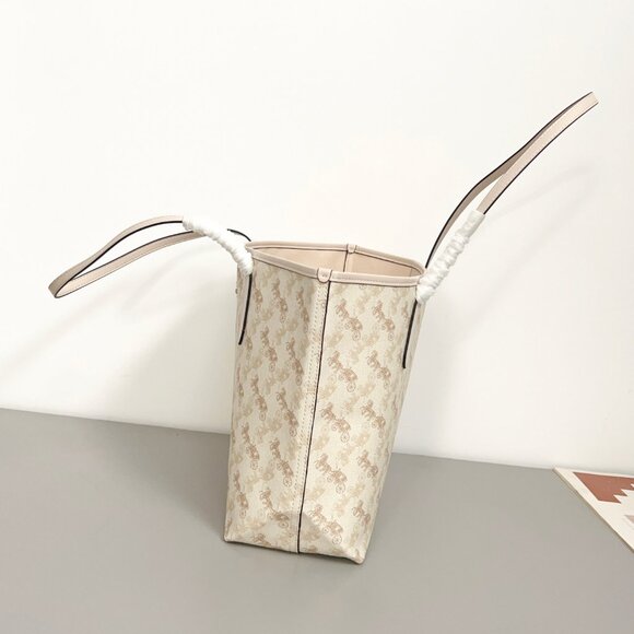 Coach Horse And Carriage Print Tote Shoulder Bag - Picture 7 of 9